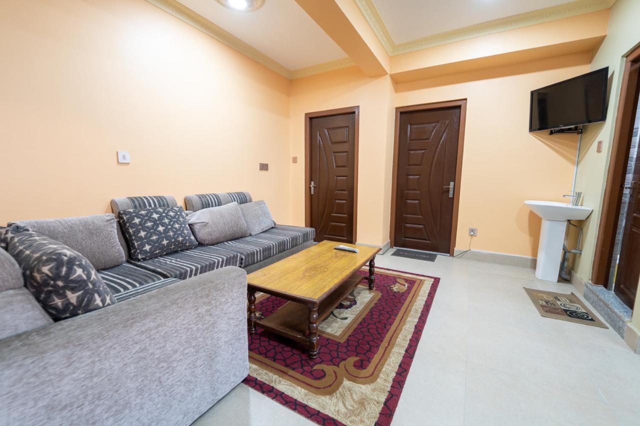 Shine Homestay Famille Francophone - Shine Home And Apartment Kathmandu Exterior foto