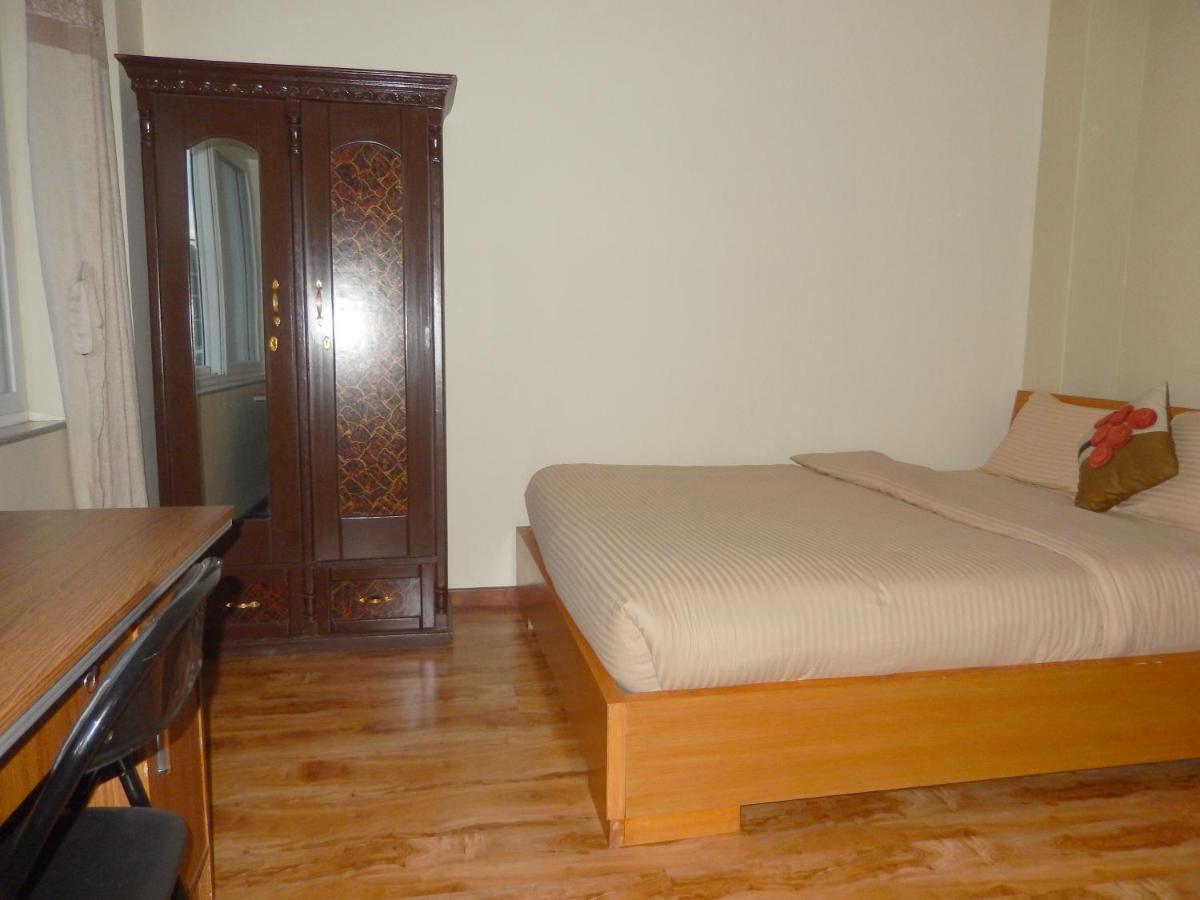 Shine Homestay Famille Francophone - Shine Home And Apartment Kathmandu Exterior foto