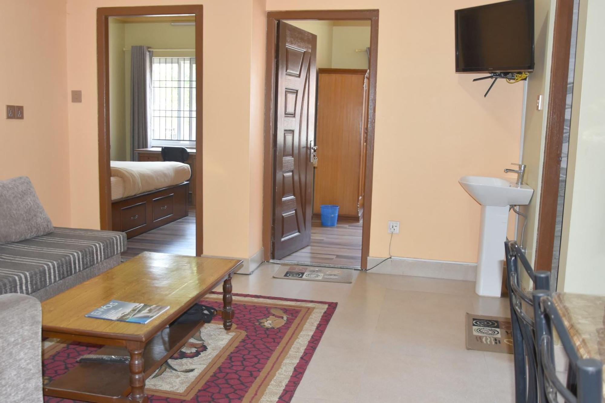 Shine Homestay Famille Francophone - Shine Home And Apartment Kathmandu Exterior foto