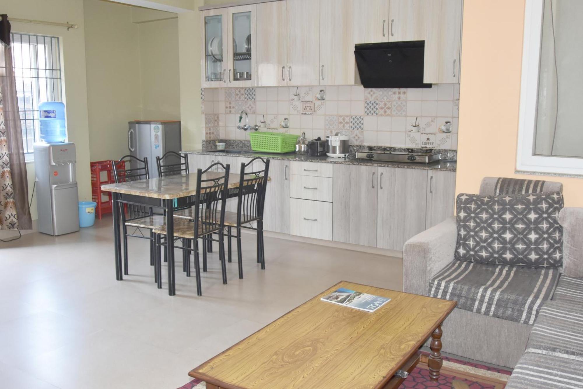Shine Homestay Famille Francophone - Shine Home And Apartment Kathmandu Exterior foto