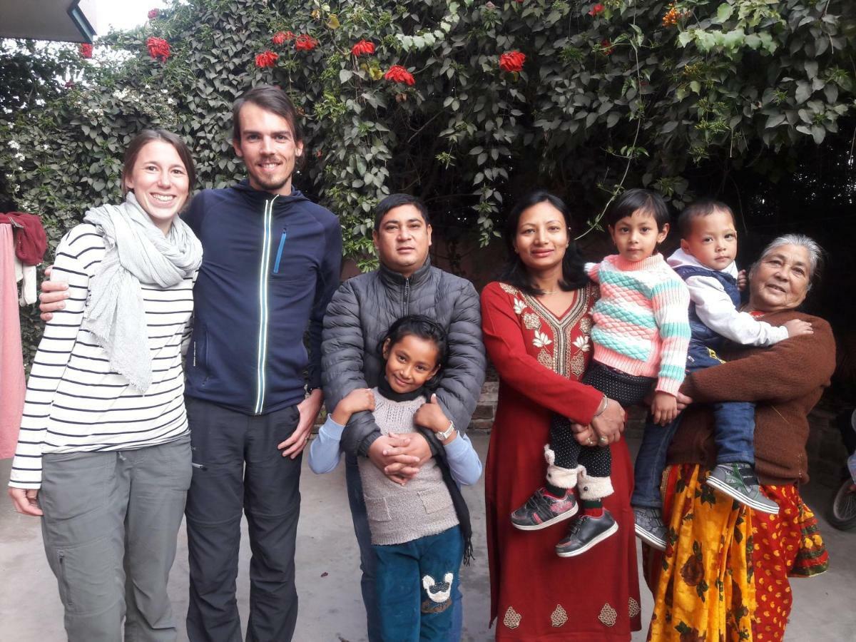 Shine Homestay Famille Francophone - Shine Home And Apartment Kathmandu Exterior foto