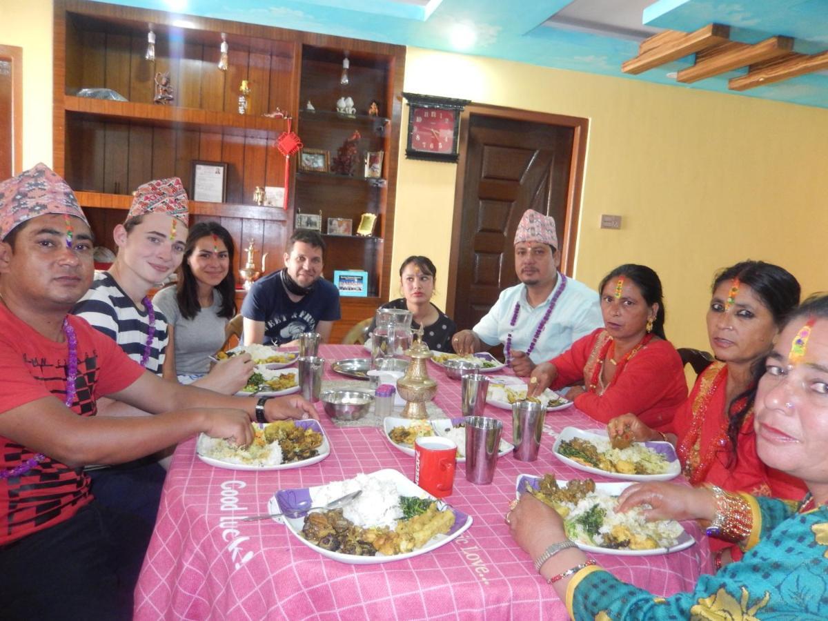 Shine Homestay Famille Francophone - Shine Home And Apartment Kathmandu Exterior foto